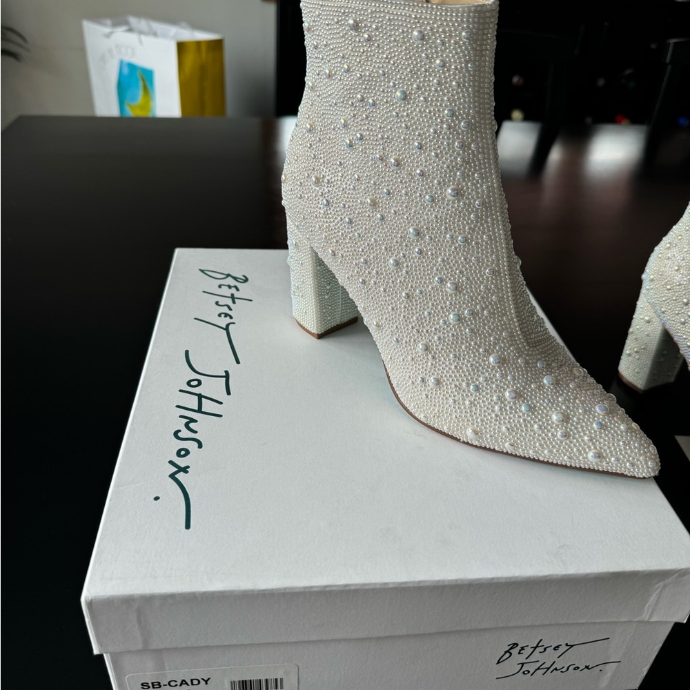 Betsy Johnson Ivory Cady Boots